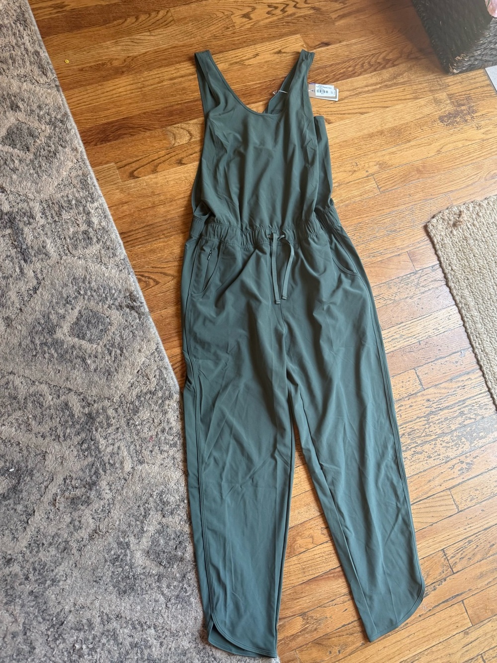 NWT Patagonia Women's Fleetwith Jumpsuit in Kale Green Sz: Large - Picture 2 of 4